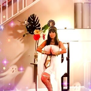 White cleopatra costume